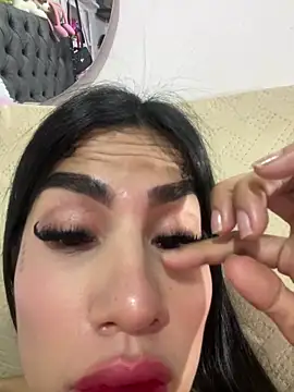 Snapshot of saragill323 chatting on 02-01-25, 12:40 saragill323 online show from 02-01-25, 12:40