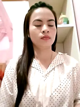 NgocQuyen2K online show from 03-22-25, 10:04