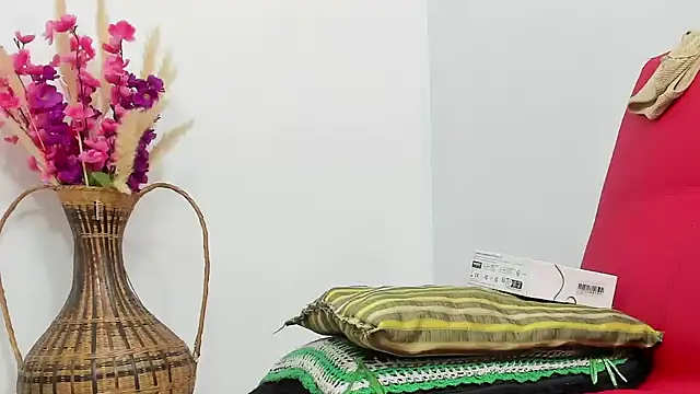 Latin Mature975 online show from 10-10-25, 07:51