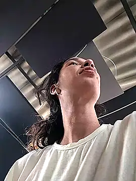 rebekka simpson online show from 03-10-25, 04:03