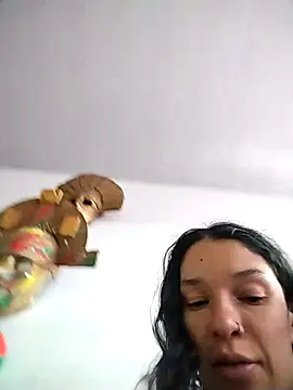 rebekka simpson online show from 10-01-25, 03:40