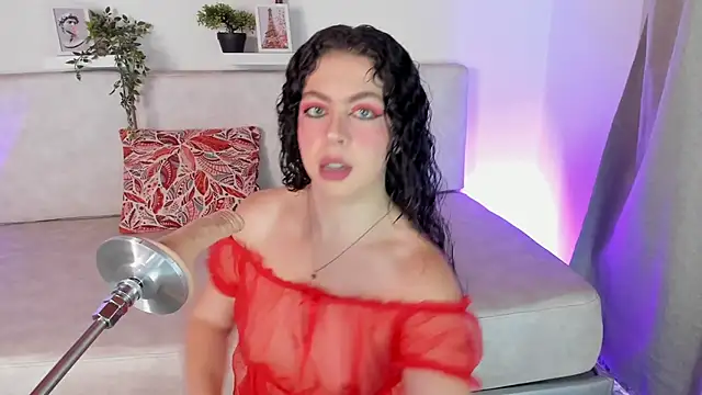 Snapshot of Malka_Burning chatting on 02-14-25, 08:26 Malka Burning online show from 02-14-25, 08:26