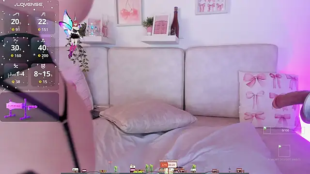 Snapshot of Malka_Burning chatting on 11-22-25, 08:08 Malka Burning online show from 11-22-25, 08:08