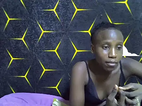 Snapshot of Spicey_diana chatting on 03-08-25, 12:11 Spicey diana online show from 03-08-25, 12:11