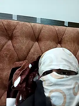 Snapshot of RockyNonStop chatting on 12-28-24, 07:33 RockyNonStop online show from 12-28-24, 07:33