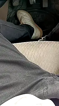 Snapshot of RockyNonStop chatting on 02-01-25, 11:10 RockyNonStop online show from 02-01-25, 11:10