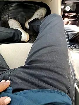 Snapshot of RockyNonStop chatting on 02-16-25, 05:15 RockyNonStop online show from 02-16-25, 05:15