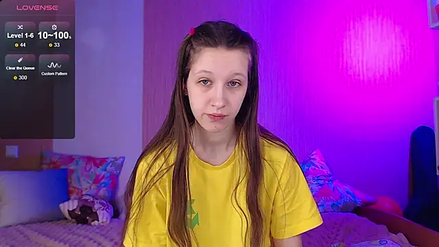 Snapshot of ur_kitty__ chatting on 03-10-25, 01:10 ur kitty online show from 03-10-25, 01:10