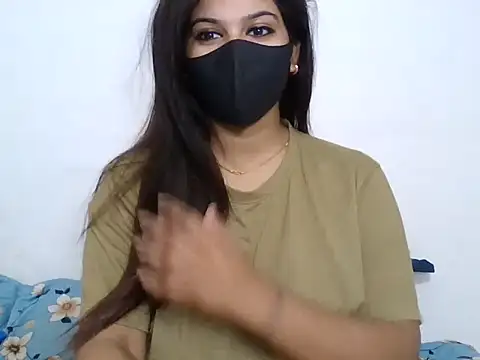 Snapshot of sparkling_queen chatting on 01-04-25, 03:18 sparkling queen online show from 01-04-25, 03:18