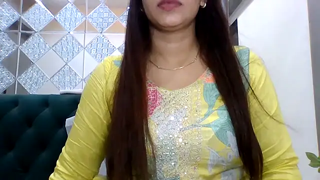 Snapshot of sparkling_queen chatting on 10-03-25, 05:32 sparkling queen online show from 10-03-25, 05:32