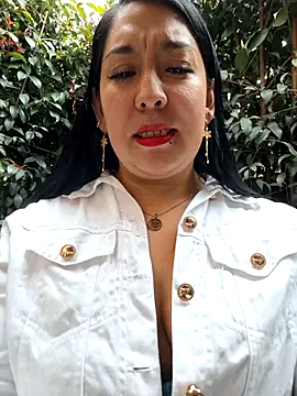 Bella keny online show from 11-25-25, 05:24