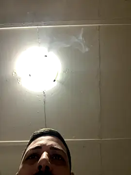 Snapshot of iltoscano95 chatting on 09-25-25, 06:33 iltoscano95 online show from 09-25-25, 06:33