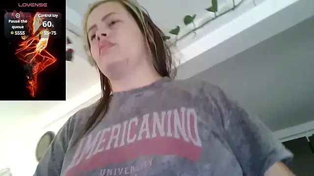 saramartinez1000 online show from 12-18-24, 03:44