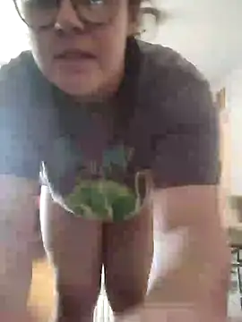 velvetta  online show from 12-19-24, 05:29