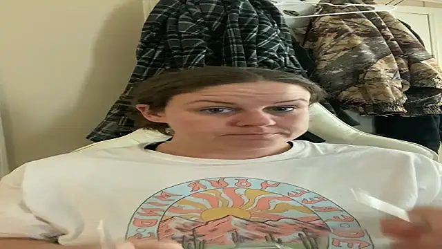 velvetta  online show from 03-17-25, 07:04