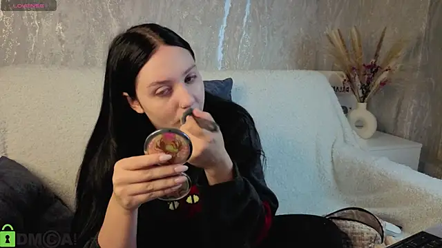 Kvetachka online show from 11-05-25, 01:16