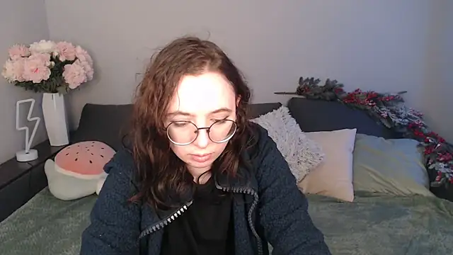 Mini Diva online show from 01-12-25, 09:08