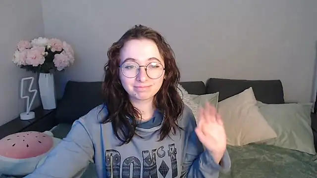 Mini Diva online show from 02-09-25, 09:16