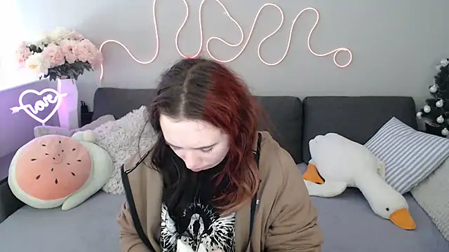 Snapshot of Mini_Diva chatting on 02-22-26, 09:08 Mini Diva online show from 02-22-26, 09:08