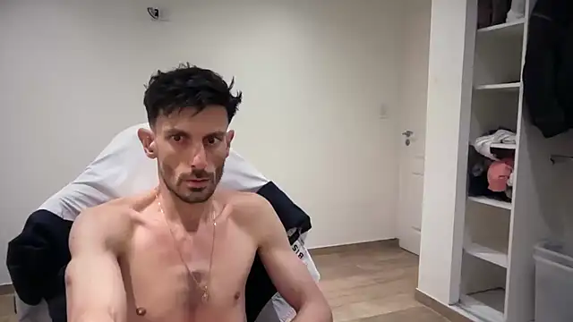 nicolaaaaas online show from 11-12-25, 06:58