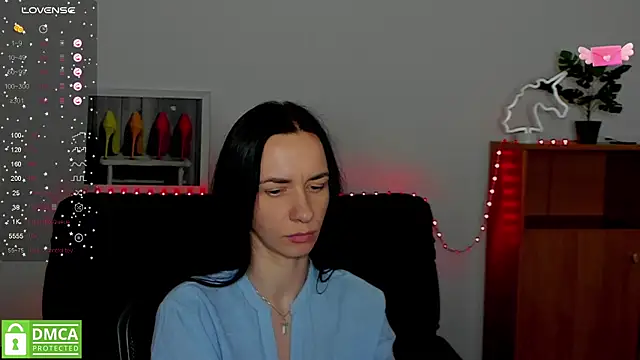 Snapshot of annakillianox chatting on 02-15-25, 12:33 annakillianox online show from 02-15-25, 12:33