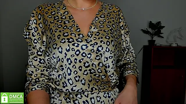 Snapshot of annakillianox chatting on 10-05-25, 05:28 annakillianox online show from 10-05-25, 05:28