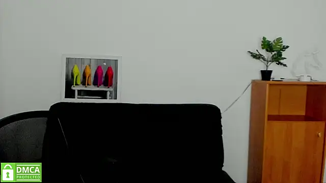 Snapshot of annakillianox chatting on 10-08-25, 11:30 annakillianox online show from 10-08-25, 11:30