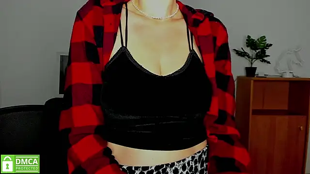 Snapshot of annakillianox chatting on 10-16-25, 05:30 annakillianox online show from 10-16-25, 05:30