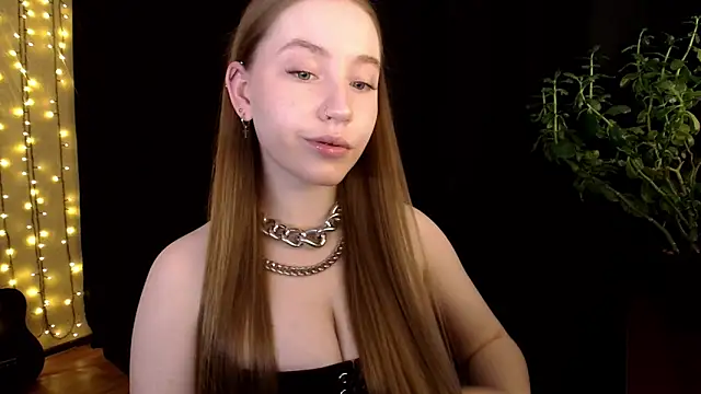 SindiWatsoon online show from 09-17-25, 01:35