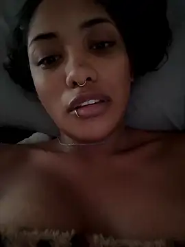 VictoireFeller online show from 01-13-26, 01:16