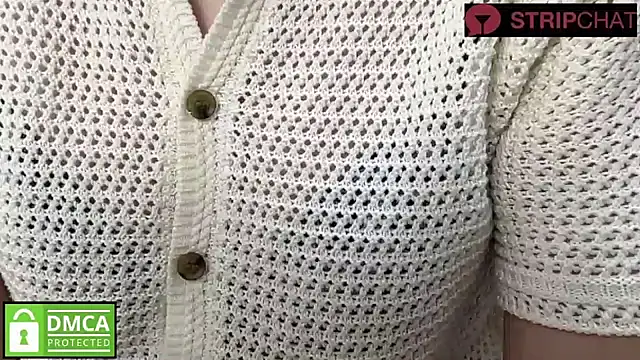 Snapshot of A33-asami chatting on 09-24-25, 04:49 A33-asami online show from 09-24-25, 04:49