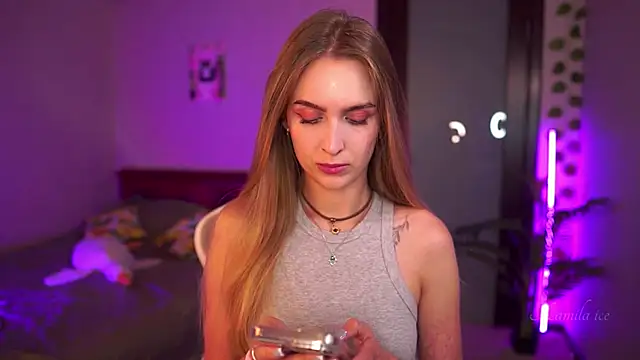 Kamila icee online show from 09-21-25, 07:15