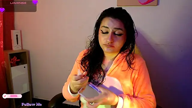 setzuna  online show from 03-15-25, 09:05