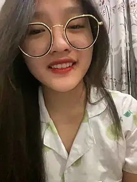 Krixxi22 online show from 01-16-25, 03:24