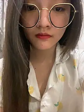 Krixxi22 online show from 03-06-25, 03:24