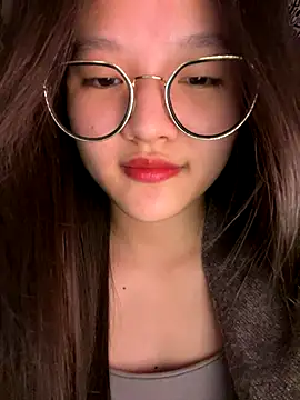 Krixxi22 online show from 09-18-25, 03:25