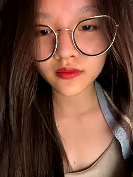 Krixxi22 online show from 10-01-25, 02:34