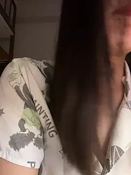 Krixxi22 online show from 10-11-25, 02:26