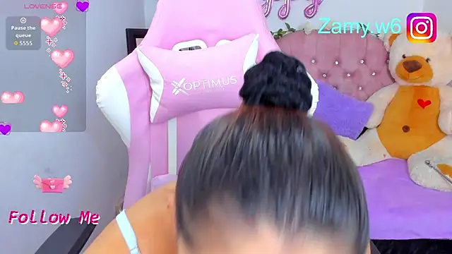 Snapshot of karla_cute01 chatting on 09-15-25, 11:16 karla cute01 online show from 09-15-25, 11:16