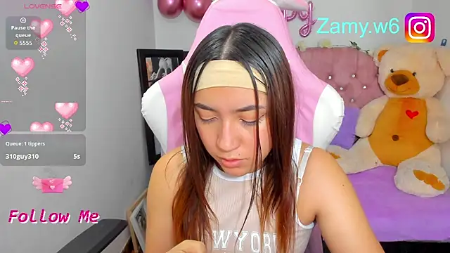 Snapshot of karla_cute01 chatting on 09-19-25, 09:11 karla cute01 online show from 09-19-25, 09:11