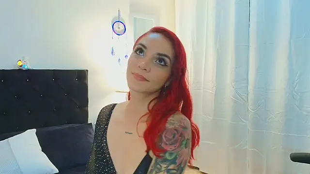 Snapshot of MeganLorensx chatting on 12-31-24, 08:02 MeganLorensx online show from 12-31-24, 08:02