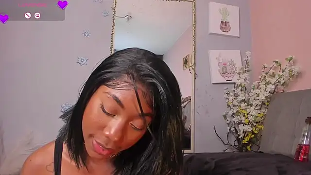 Snapshot of zaraadoll chatting on 01-23-25, 04:04 zaraadoll online show from 01-23-25, 04:04