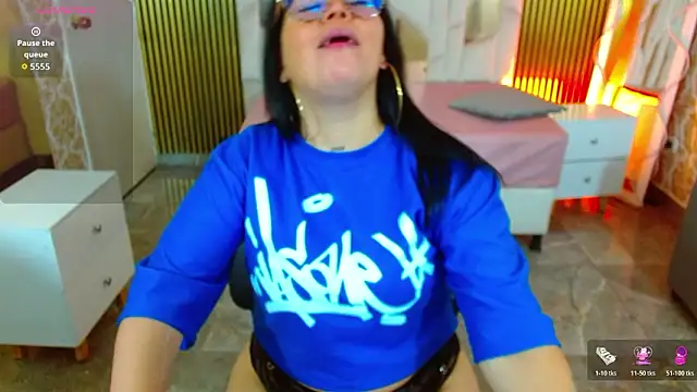 Snapshot of martinna_tay chatting on 02-05-26, 03:22 martinna tay online show from 02-05-26, 03:22