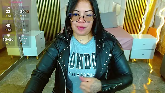 Snapshot of martinna_tay chatting on 02-09-26, 03:21 martinna tay online show from 02-09-26, 03:21