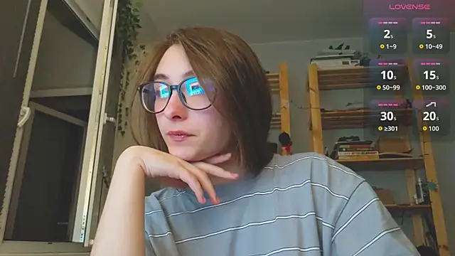 monlight  dana online show from 11-13-25, 06:51