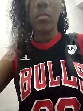 Snapshot of -_Anny_- chatting on 10-17-25, 11:29 - Anny - online show from 10-17-25, 11:29