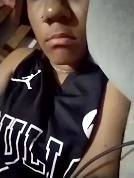 Snapshot of -_Anny_- chatting on 11-12-25, 10:20 - Anny - online show from 11-12-25, 10:20