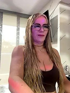 LARIANA RIVERA23 online show from 01-15-26, 09:40