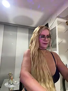 LARIANA RIVERA23 online show from 02-11-26, 08:41