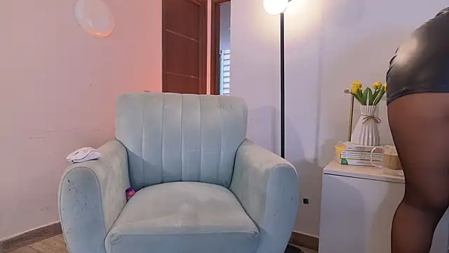 Miarouss3 online show from 09-24-25, 01:25